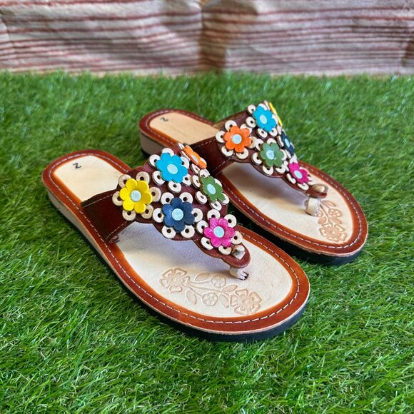 Women's Genuine Leather Sandals with Flower Details Handmade in Mexico - Picture 5 of 8